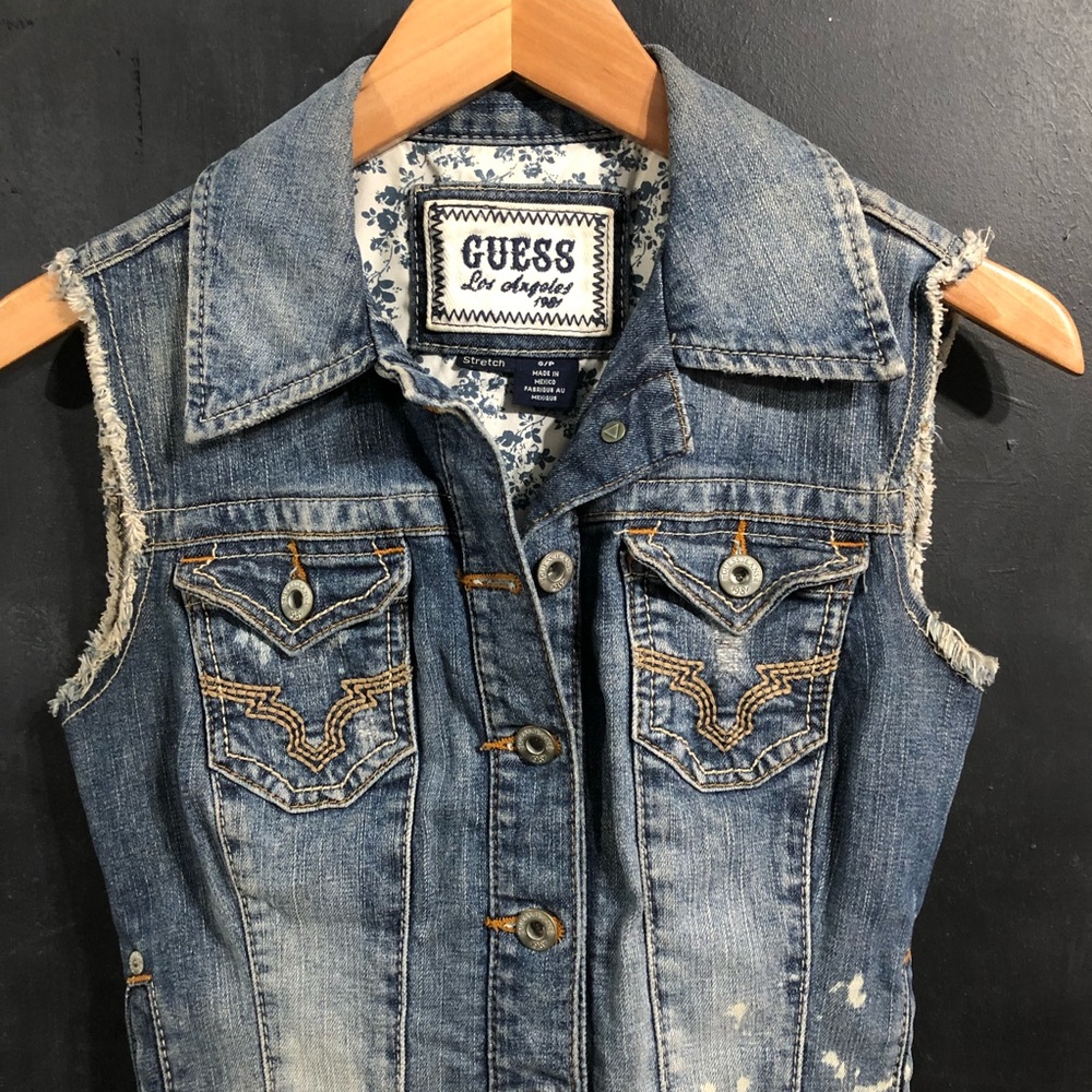 π»GUESSπ» Denim Vest - Picture 5 of 11